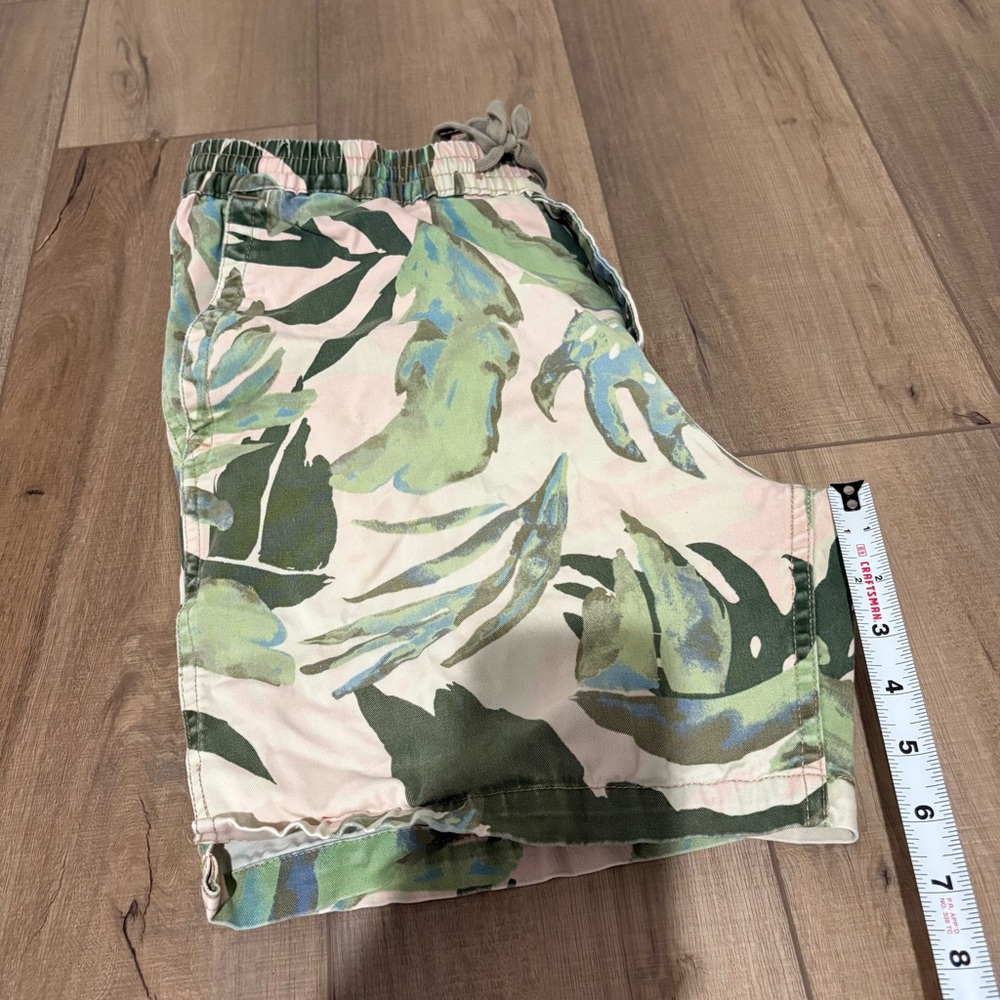 Urban outfitters palm leaf pull on chino shorts pink green size medium - Picture 8 of 8